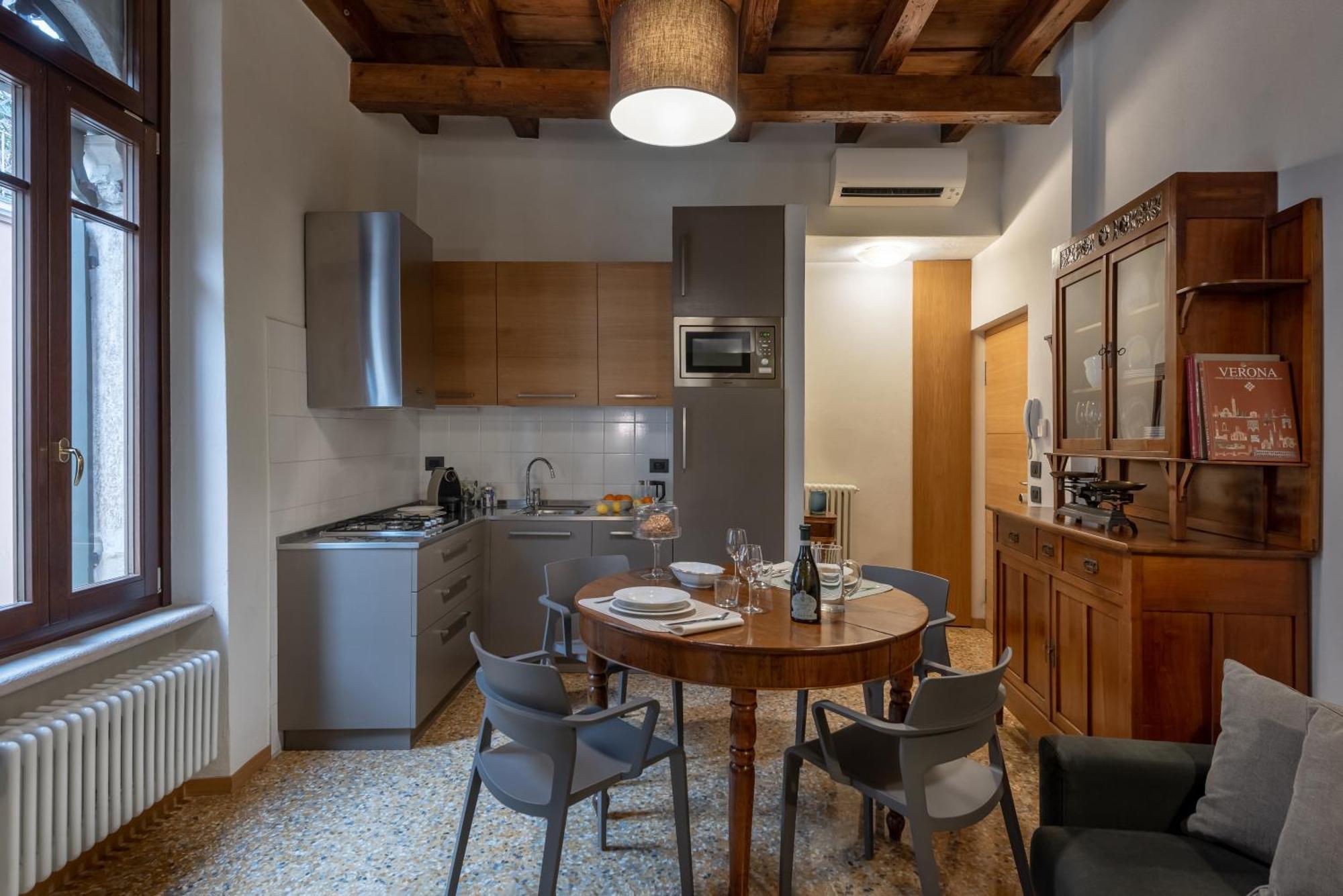 Residenza Roccamaggiore 베로나 외부 사진
